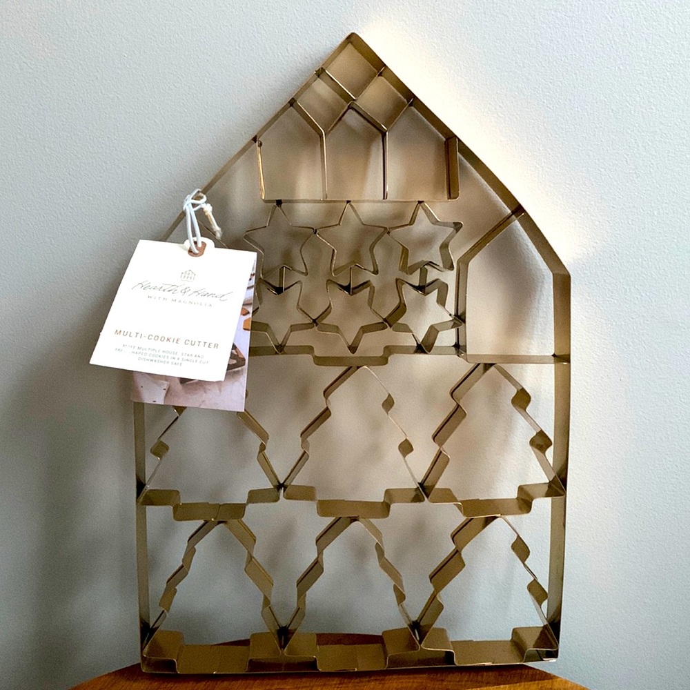 Hearth & Hand winter multi-cookie cutter